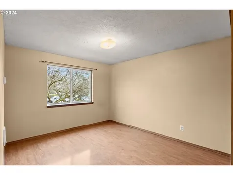 2263 SW Augusta Drive Beaverton OR 97003