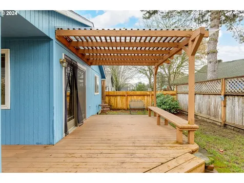 2263 SW Augusta Drive Beaverton OR 97003