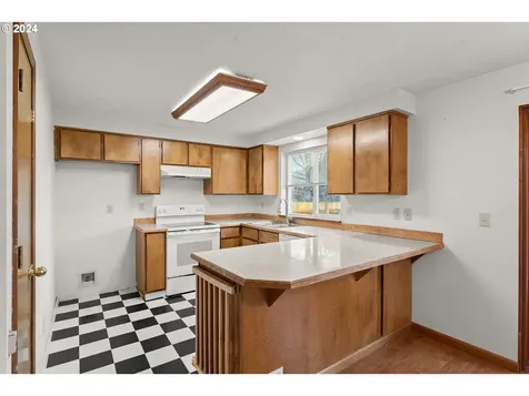 2263 SW Augusta Drive Beaverton OR 97003