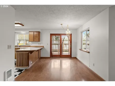 2263 SW Augusta Drive Beaverton OR 97003