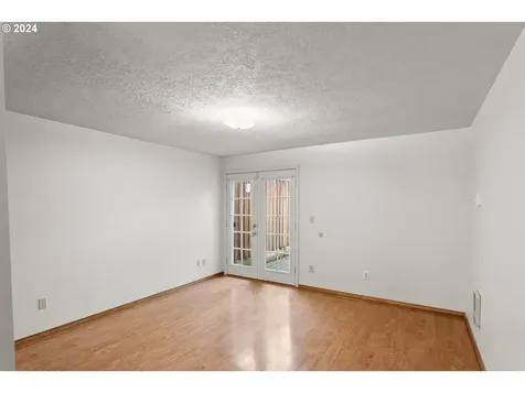 2263 SW Augusta Drive Beaverton OR 97003