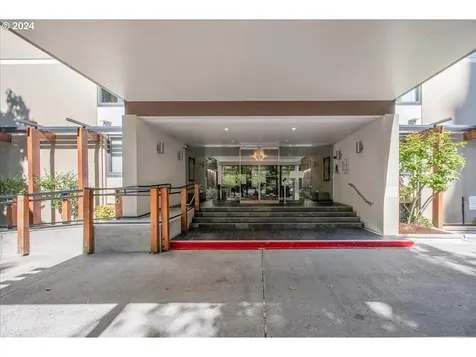 255 SW Harrison Street Portland OR 97201