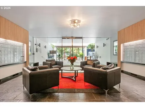 255 SW Harrison Street Portland OR 97201