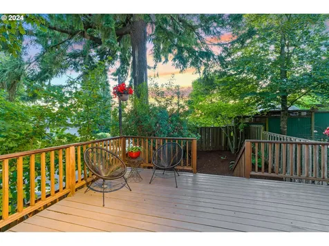 6231 Sw 18th Drive Portland OR 97239