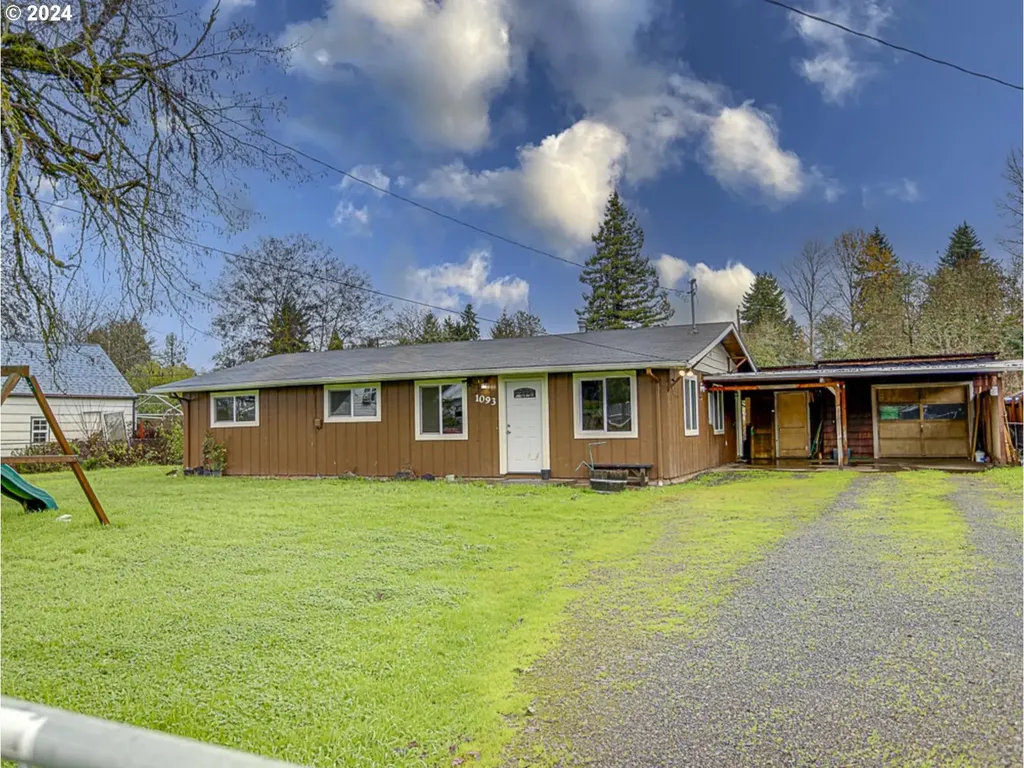 1093 23rd Avenue Sweet Home OR 97386