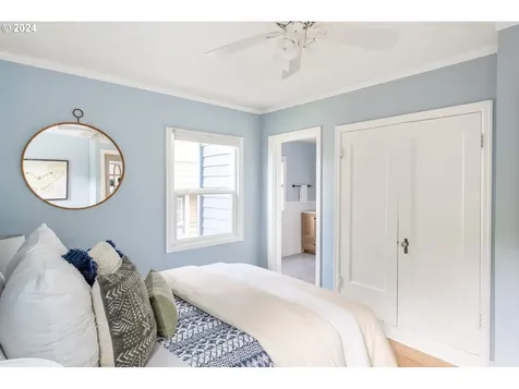 545 Ne Hazelfern Place Portland OR 97232