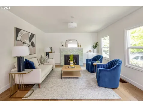 545 Ne Hazelfern Place Portland OR 97232