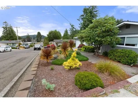 3488 Ridgeway Drive Reedsport OR 97467