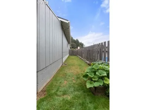 3488 Ridgeway Drive Reedsport OR 97467