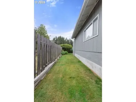 3488 Ridgeway Drive Reedsport OR 97467