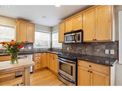 7435 N Chautauqua Boulevard Portland OR 97217