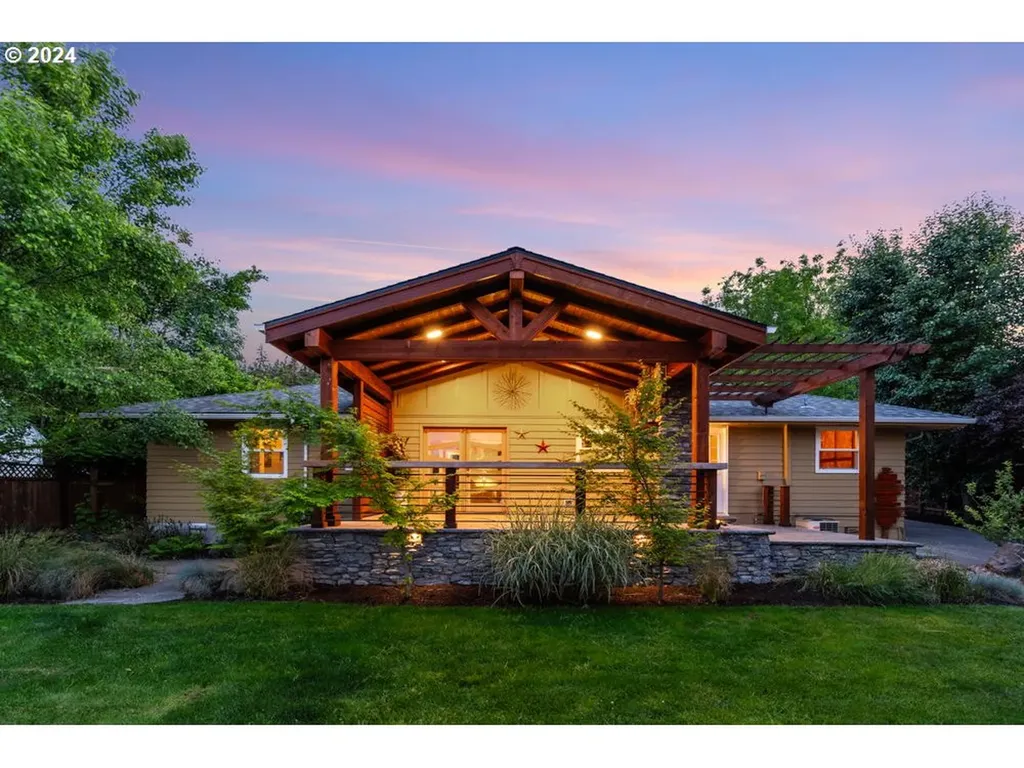 6565 Lowry Drive West Linn OR 97068