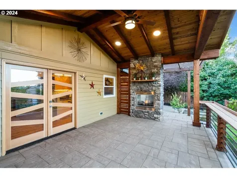 6565 Lowry Drive West Linn OR 97068