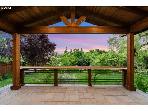 6565 Lowry Drive West Linn OR 97068