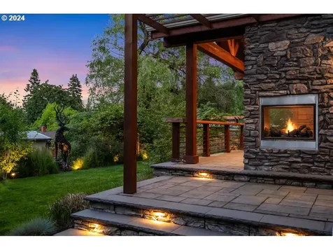 6565 Lowry Drive West Linn OR 97068