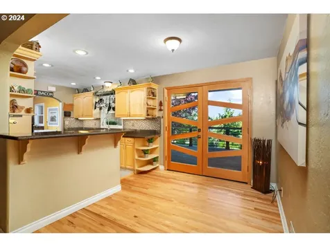 6565 Lowry Drive West Linn OR 97068