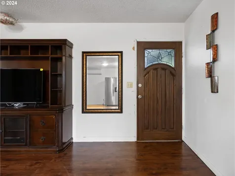 7855 SE 66th Avenue Portland OR 97206