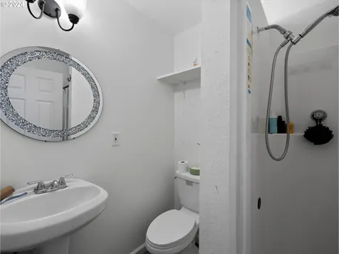7855 SE 66th Avenue Portland OR 97206