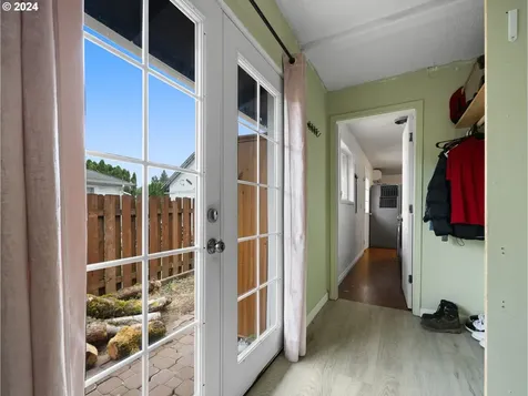 7855 SE 66th Avenue Portland OR 97206