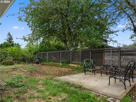 7855 SE 66th Avenue Portland OR 97206