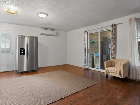 7855 SE 66th Avenue Portland OR 97206