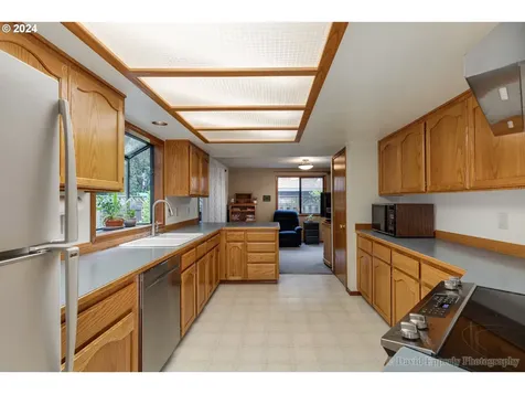 6775 SE 68th Court Hillsboro OR 97123