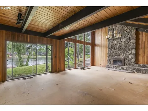 21445 Ne Interlachen Lane Fairview OR 97024