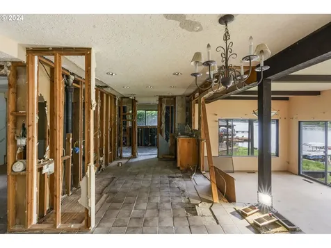 21445 Ne Interlachen Lane Fairview OR 97024