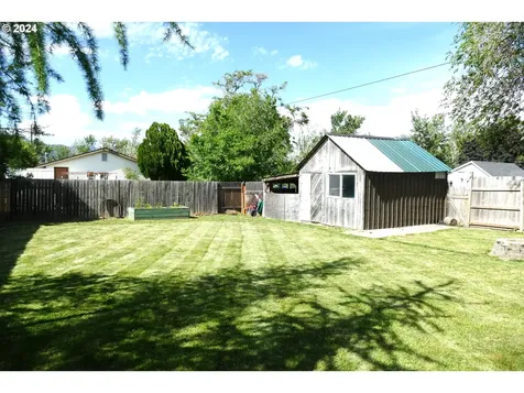 3200 N Walnut Street La Grande OR 97850