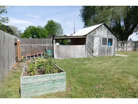 3200 N Walnut Street La Grande OR 97850