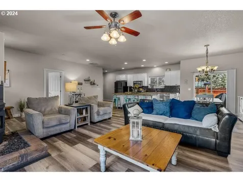 12736 SW Wheat Grass Road Terrebonne OR 97760