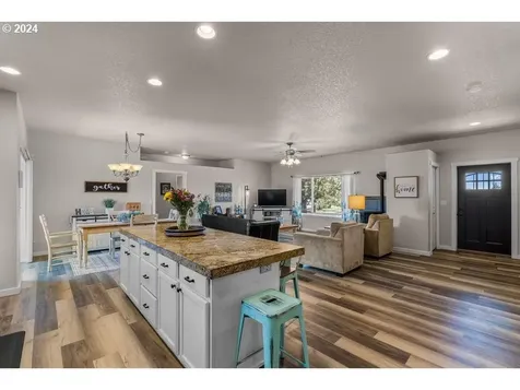 12736 SW Wheat Grass Road Terrebonne OR 97760