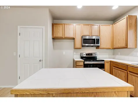 7524 Ne Curtis Court Hillsboro OR 97124