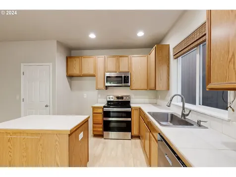 7524 Ne Curtis Court Hillsboro OR 97124