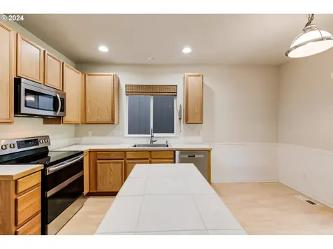 7524 Ne Curtis Court Hillsboro OR 97124