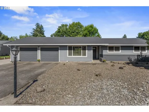 2157 N Country Club Drive Canby OR 97013