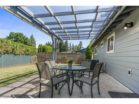 2157 N Country Club Drive Canby OR 97013