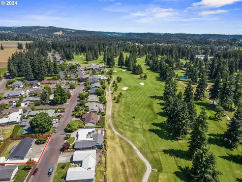 2157 N Country Club Drive Canby OR 97013