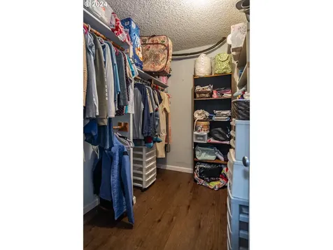 1059 NE Brooklyn Avenue Roseburg OR 97470