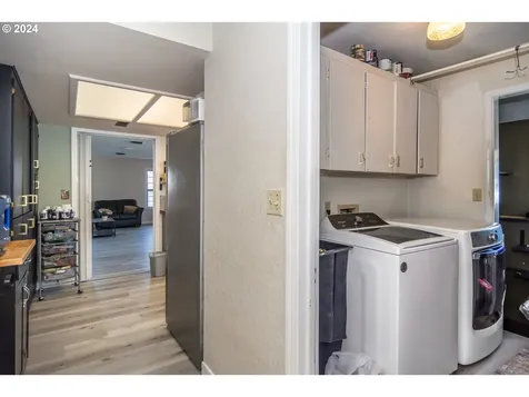 1059 NE Brooklyn Avenue Roseburg OR 97470
