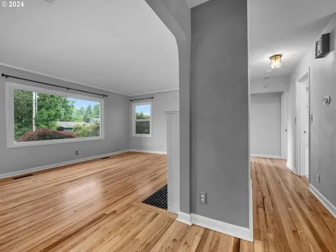 2726 18th Avenue Forest Grove OR 97116