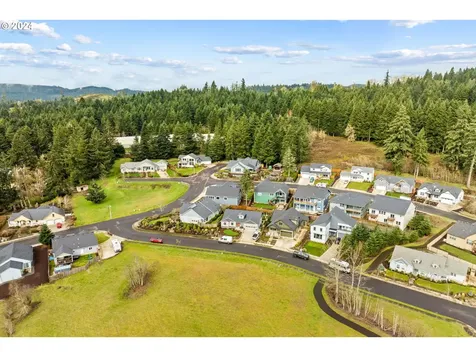 1486 Douglas Fir Place Cottage Grove OR 97424