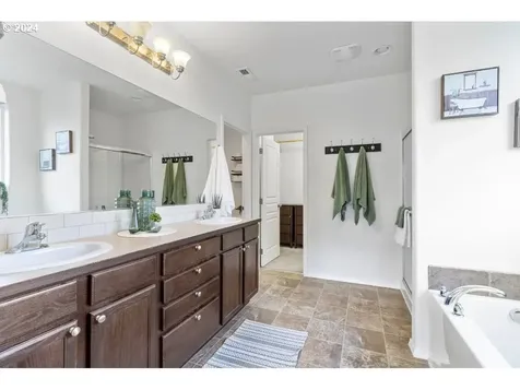1103 S 2nd Street Cottage Grove OR 97424