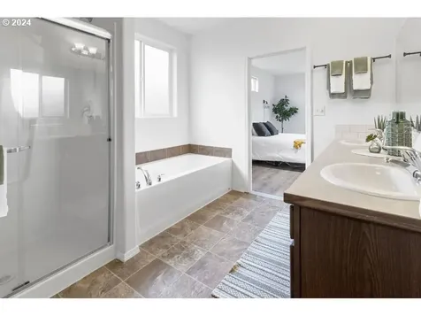 1103 S 2nd Street Cottage Grove OR 97424
