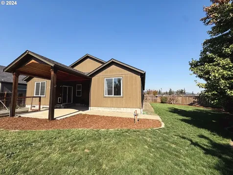1103 S 2nd Street Cottage Grove OR 97424