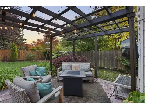 16052 SW 103rd Avenue Portland OR 97224