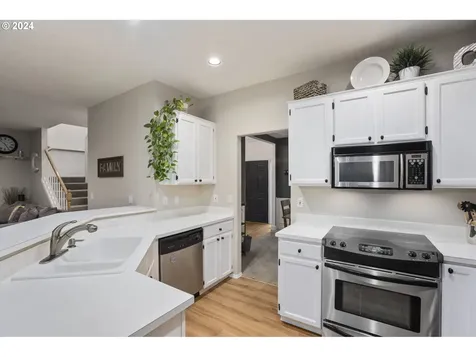 16052 SW 103rd Avenue Portland OR 97224