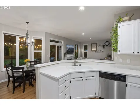 16052 SW 103rd Avenue Portland OR 97224
