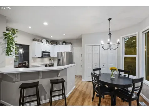 16052 SW 103rd Avenue Portland OR 97224