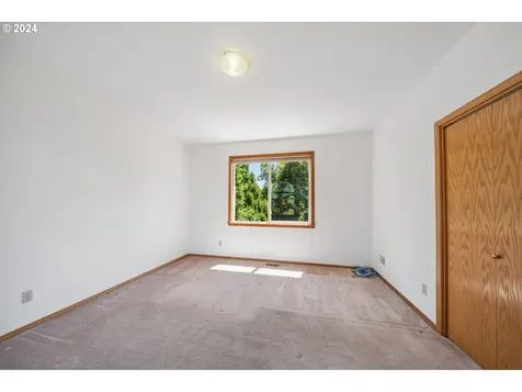 13026 Se Bluff Drive Clackamas OR 97015